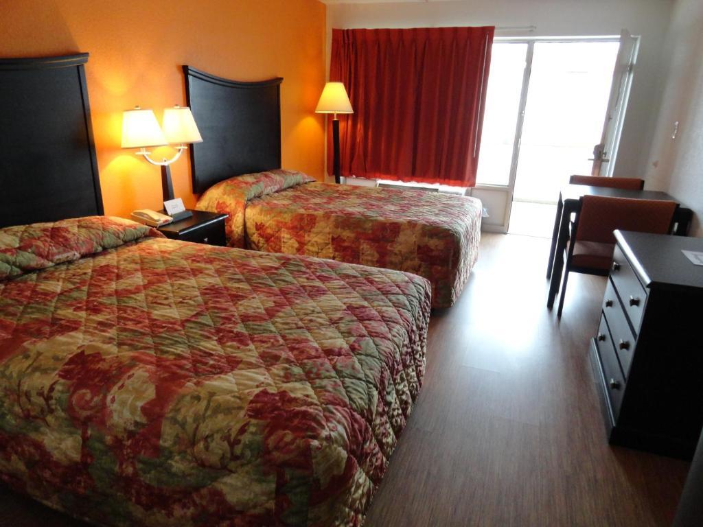 Econo Lodge Metropolis Quarto foto